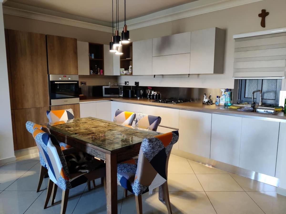 Cosy Designer Finished Apartment With Unobstructed Views Bahía de San Pablo Exterior foto